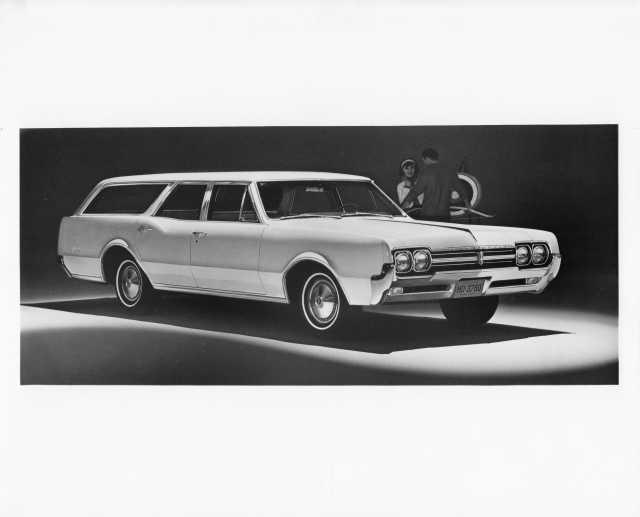 1966 Oldsmobile F-85 Deluxe Station Wagon Press Photo and Release 0105