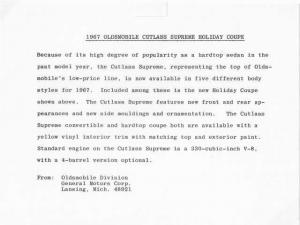 1967 Oldsmobile Cutlass Supreme Holiday Coupe Press Photo and Release 0117