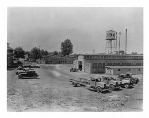 1930 Indiana Motor Trucks Factory Photo 0001