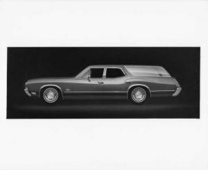 1970 Oldsmobile Cutlass Station Wagon Press Photo 0175
