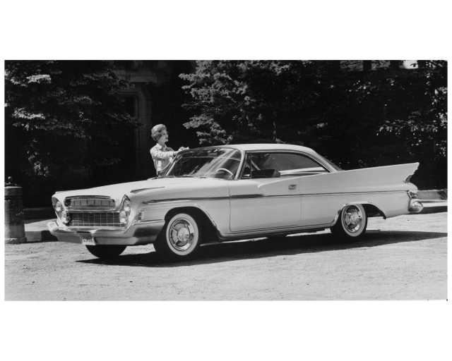 1961 DeSoto Adventurer Two-Door Hardtop Sedan Press Photo and Release 0012