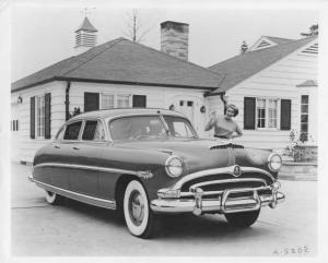 1953 Hudson Hornet Press Photo and Release 0009