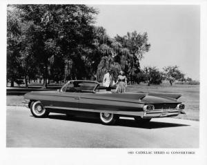 1961 Cadillac Series 62 Convertible Press Photo and Release 0003
