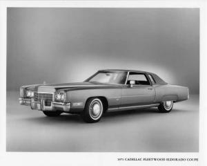 1971 Cadillac Fleetwood Eldorado Coupe Press Photo and Release 0018