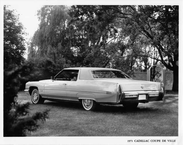 1971 Cadillac Coupe DeVille Press Photo and Release 0022