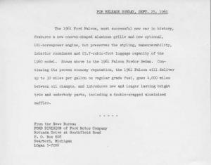 1961 Ford Falcon Fordor Sedan Press Photo and Release 0010