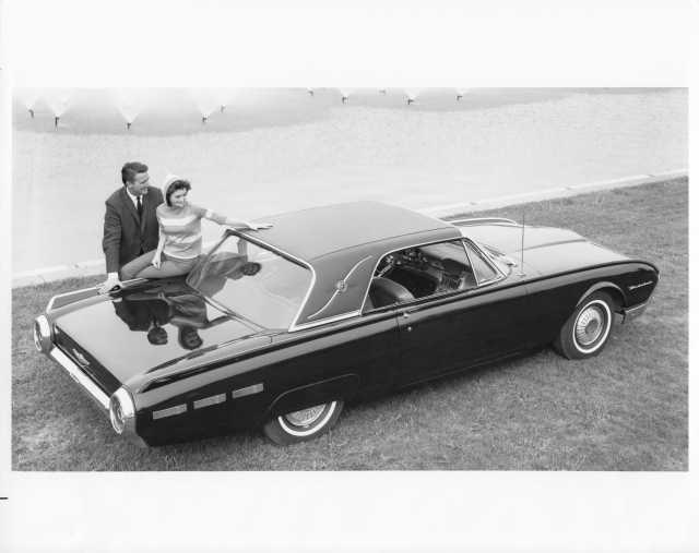 1962 Ford Thunderbird The His Version Press Photo & Release 0046
