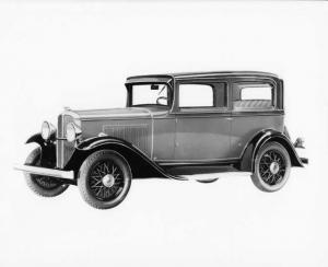1931 Pontiac Two-Door Sedan Press Photo 0005