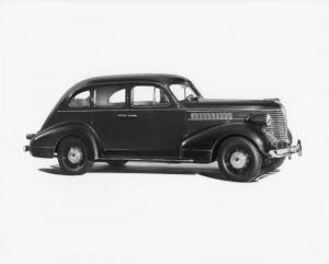 1938 Pontiac Six Four-Door Sedan Press Photo 0013