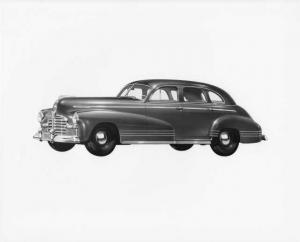 1942 Pontiac Torpedo Four-Door Sedan Press Photo 0017