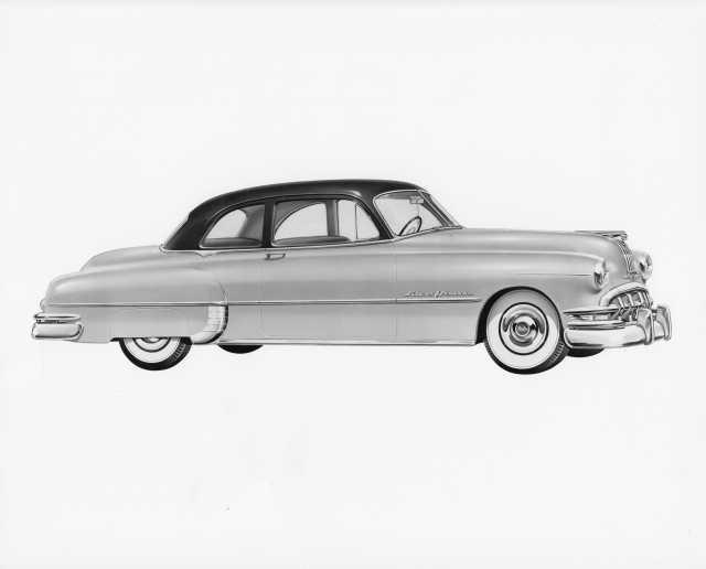 1950 Pontiac Deluxe Chieftain Two-Door Sedan Press Photo 0022
