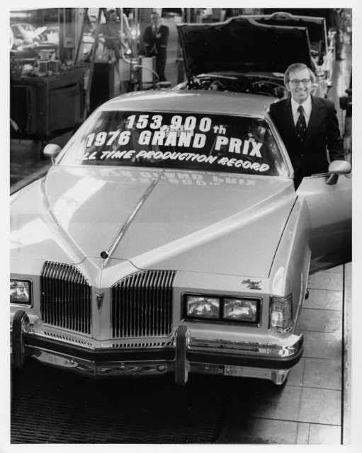 1976 Pontiac Grand Prix Press Photo and Release 0039 - Alex Mair