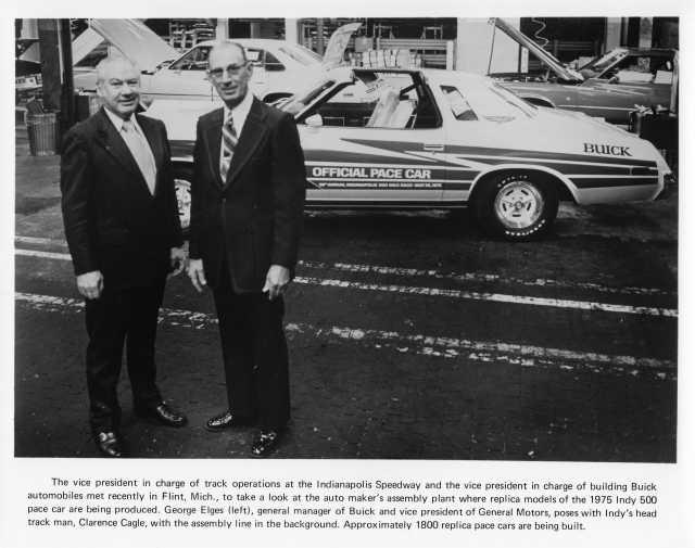 1975 Buick Century Indianapolis 500 Pace Car Press Photo 0032 - Elges & Cagle