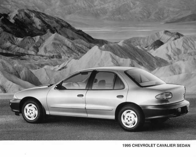 1995 Chevrolet Cavalier Sedan Press Photo 0038