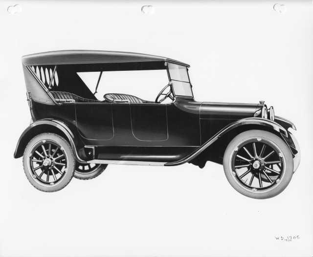 1920 Dodge Model 30 Touring Sedan Press Photo 0006
