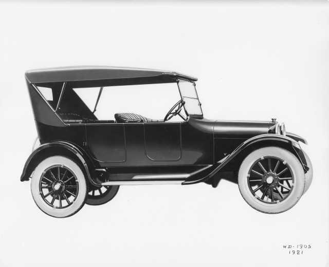 1921 Dodge Model 30 Touring Sedan Press Photo 0007