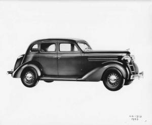 1935 Dodge Six Series DU Touring Sedan Press Photo 0021