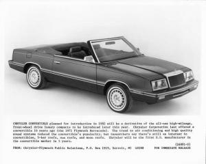 1982 Chrysler LeBaron Convertible Press Photo 0001