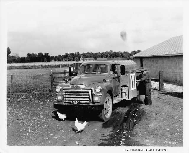 1954 GMC Gas Truck Photo 0001