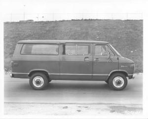 1973 GMC Truck Rally STX Van Factory Press Photo 0024