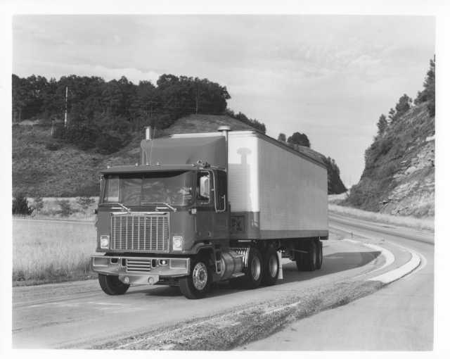 1980s GMC Truck Astro 95 Factory Press Photo 0058