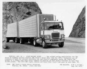 1973 GMC Truck Astro 95 Factory Press Photo 0119