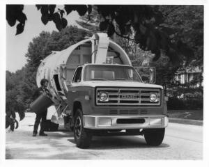 1974 GMC Truck Medium Duty Refuse Hauler Factory Press Photo 0127