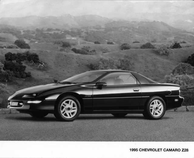 1995 Chevrolet Camaro Z28 Press Photo 0106