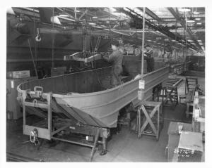 1942-1945 DUKW Factory Production Press Photo - GMC CCKW Truck - Duck Boat 0005