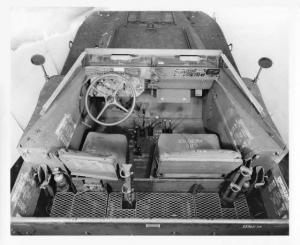 1942-1945 DUKW Interior Press Photo - Modified GMC CCKW Truck - Duck Boat 0013