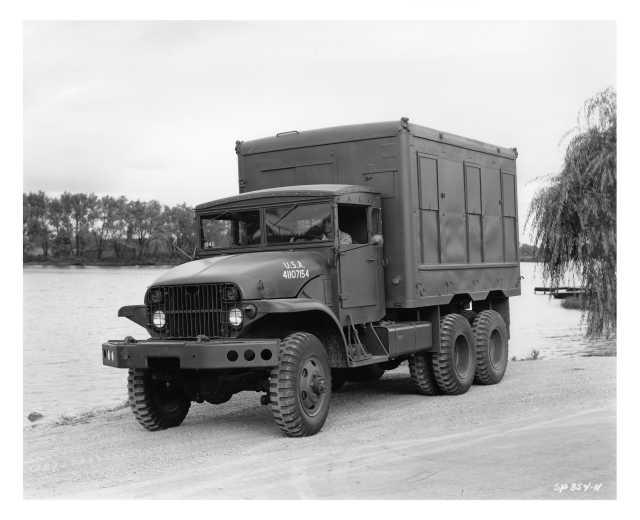 1944 GMC M135 Military Box Truck Vehicle Factory Press Photo 0043
