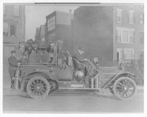 1920s Era Boston Fire Department Engine 10 Fire Truck Press Photo 0012