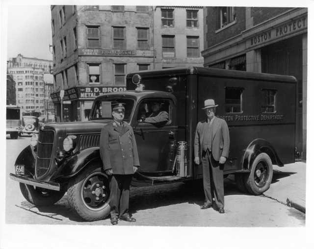 1936 Ford Box Truck - Boston Protective Department Press Photo 0018