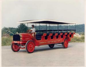 1900 Mack Americas First Bus Press Photo 0001