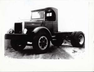 1930s Era Mack Truck Chassis Factory Press Photo 0022
