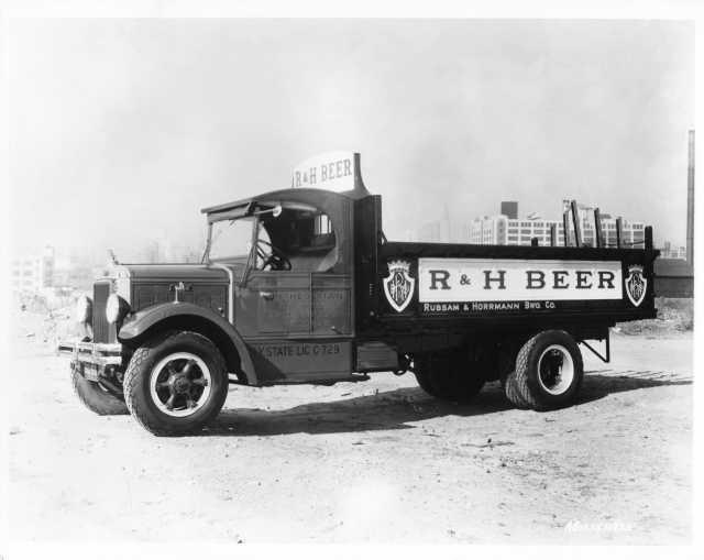 1934 Era Mack Truck Factory Press Photo 0026 - R & H Beer