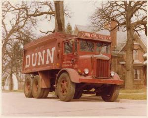 1933 Mack CJ Dump Truck Color Photo Dunn Coal & Oil Co 0051