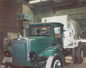 1934 Mack L Suzio Concrete Truck Color Photo 0054
