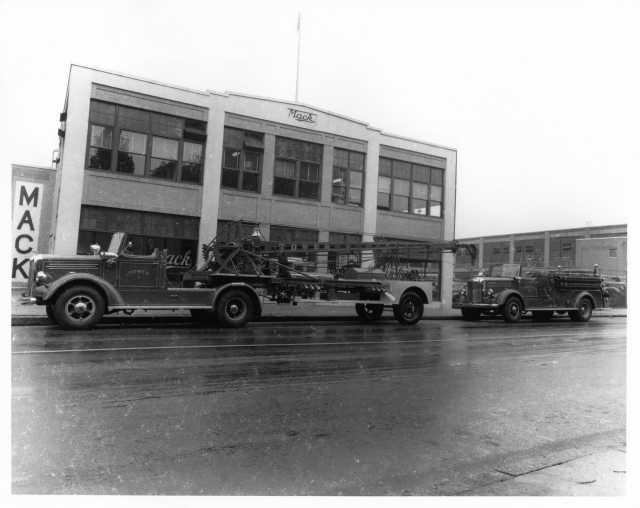 1948-1949 Mack Fire Trucks Press Photo in Front of Dealership 0072