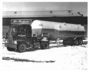 1957-1959 Era Mack H-Series Truck Factory Press Photo 0094 - Air Products Inc