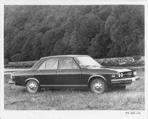 1976 Audi 100 LS Four-Door Sedan Press Photo and Release 0002