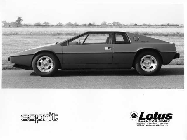 1976 Lotus Esprit Press Photo 0003 - Right-Hand Drive
