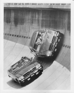 1976 Mercedes-Benz 450SL and 450SLC Press Photo and Release 0004