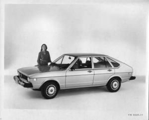 1977 VW Volkswagen Dasher 4-Door Press Photo and Release 0030