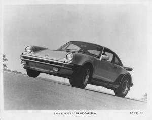 1976 Porsche Turbo Carrera Press Photo and Release 0008