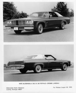 1976 Oldsmobile Delta 88 Royale - Crown Landau Factory Press Photo 0212