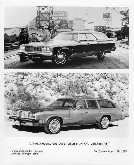 1976 Oldsmobile Custom and Vista Cruiser Factory Press Photo 0213