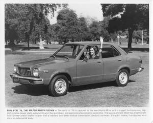 1976 Mazda Mizer Sedan Press Photo 0004