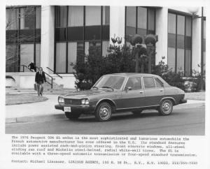 1976 Peugeot 504 SL Sedan Press Photo 0003