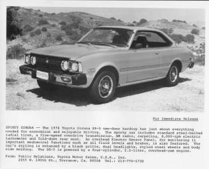 1976 Toyota Corona SR-5 2-Door Hardtop Press Photo 0007